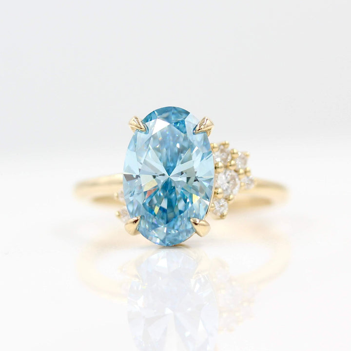 Engagement Ring Blue Lab-Grown Diamond / 14k Yellow Gold / 3.27ct The Bella Ring (Oval) in Yellow Gold with 3.27ct Blue Lab-Grown Diamond