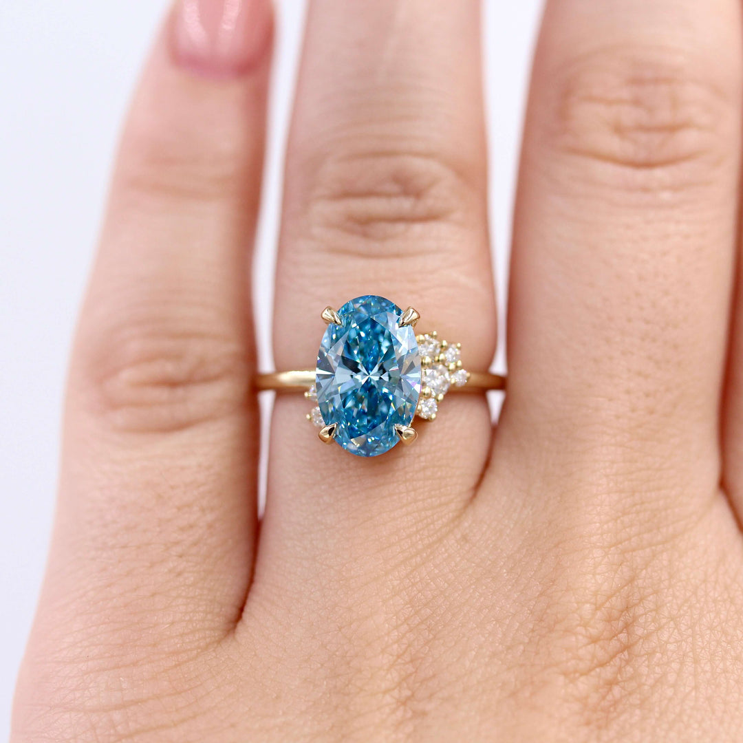 Engagement Ring Blue Lab-Grown Diamond / 14k Yellow Gold / 3.27ct The Bella Ring (Oval) in Yellow Gold with 3.27ct Blue Lab-Grown Diamond