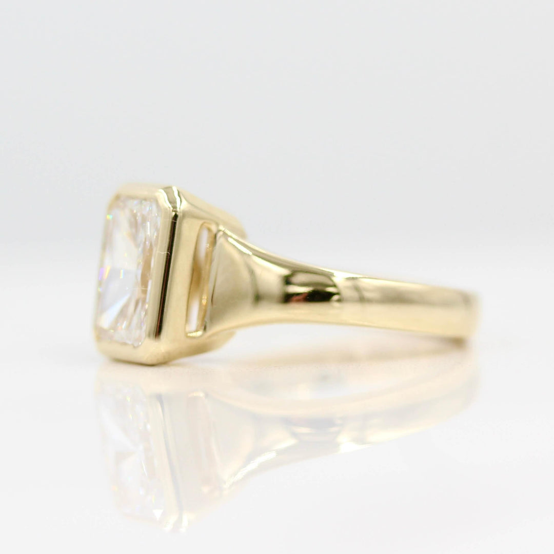 The Billie Ring (Radiant) in Yellow Gold with 2ct LGD against a white background