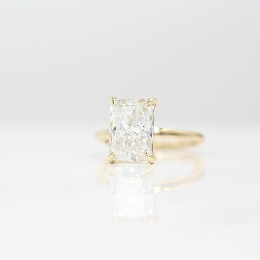 Engagement Ring Lab-Grown Diamond / 14k Yellow Gold / 3.75ct The Celeste Ring (Radiant) in Yellow Gold with 3.75ct Lab-Grown Diamond