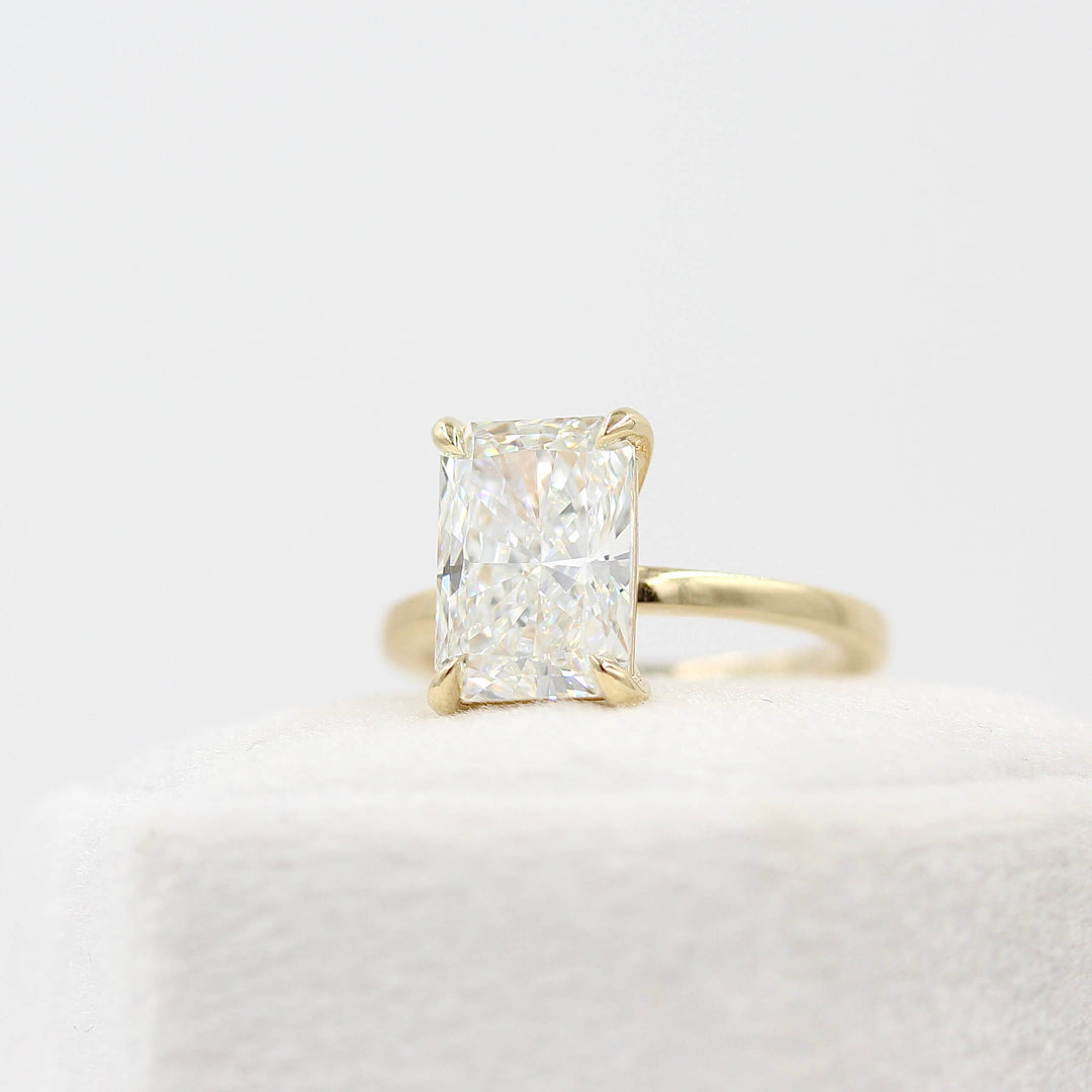 Engagement Ring Lab-Grown Diamond / 14k Yellow Gold / 3.75ct The Celeste Ring (Radiant) in Yellow Gold with 3.75ct Lab-Grown Diamond