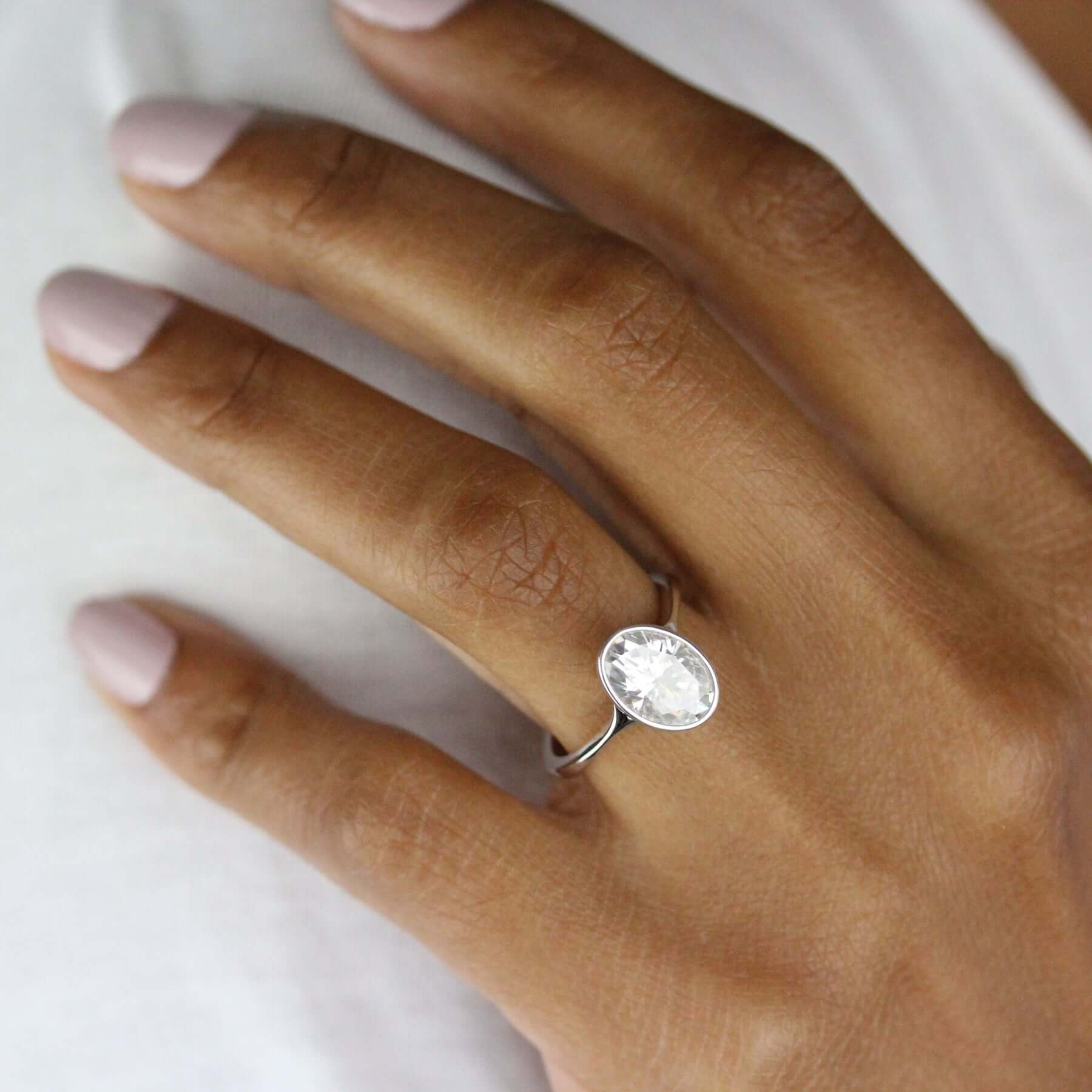 2.5 carat oval on sale moissanite ring