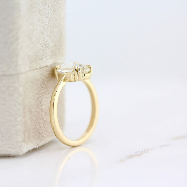 Ready-to-Ship Ring 14k Yellow Gold The Nora Ring (Oval) in Yellow Gold with 2.12ct Lab-Grown Diamond