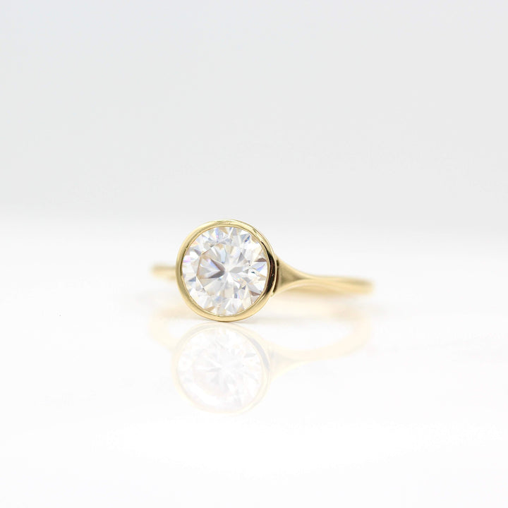 Ready-to-ship Ring 14k Yellow Gold The Stevie Ring (Round) in Yellow Gold with 2ct Moissanite