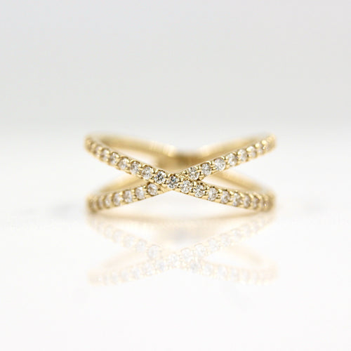 Wedding Band The Criss-Cross Ring