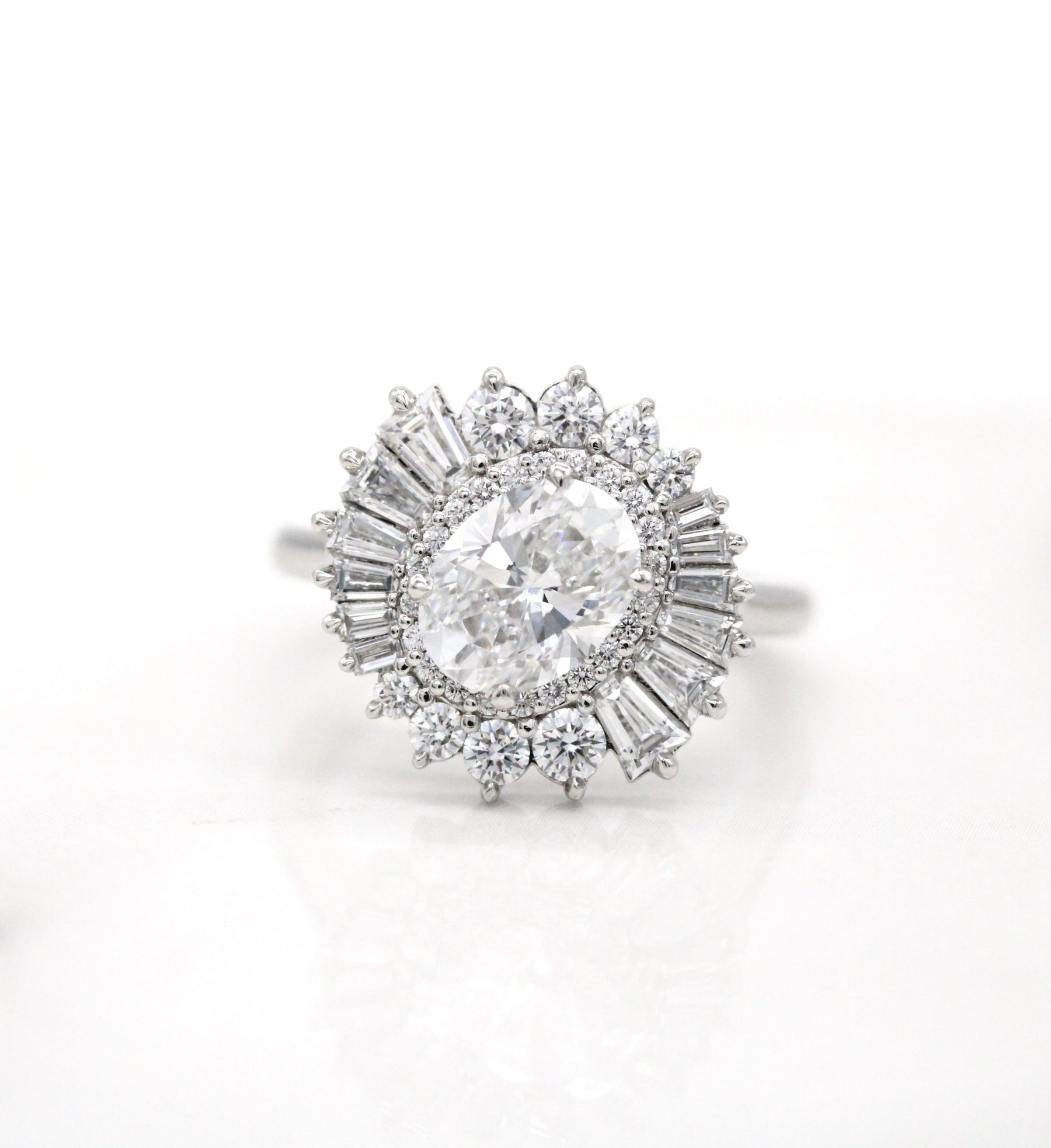 The Soleil Ring - Lab Grown Diamond | Taylor Custom Rings